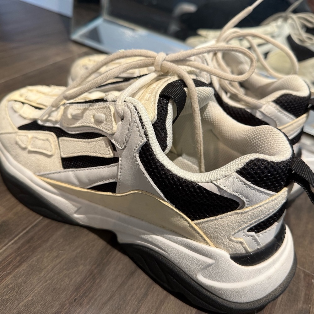 AMIRI Men's  Cream and Black Sneakers